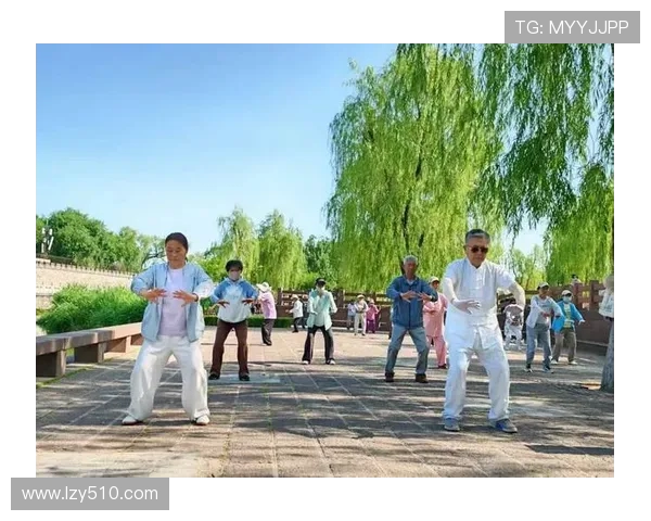 体育强国梦想引领全民健身热潮推动社会全面发展新征程