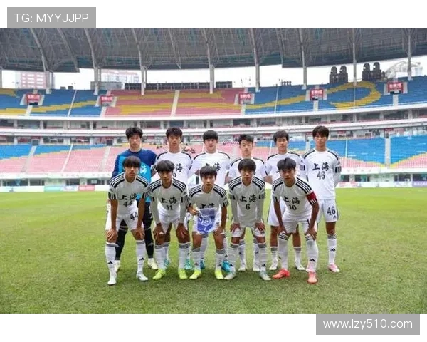 上海足球队在足球状态排行榜中荣登第五名展现强劲实力与潜力