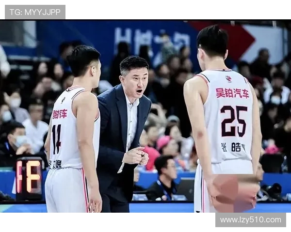 南京篮球队大满贯点评团队配合默契展现实力与潜力的精彩表现