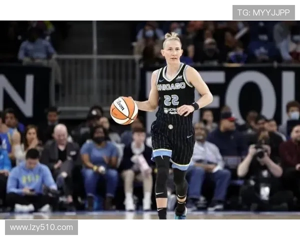 WNBA梦想队对阵天空队精彩直播全程回顾与赛况分析 WNBA梦想队对阵天空队精彩直播全程回顾与赛况分析