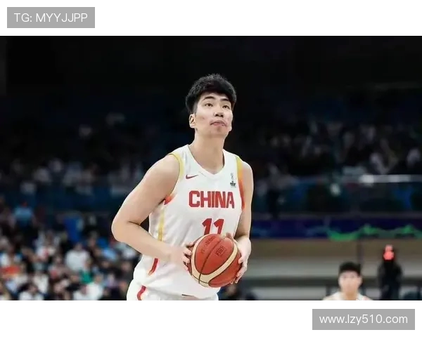 余嘉豪的成长之路与篮球梦想的追逐历程探秘