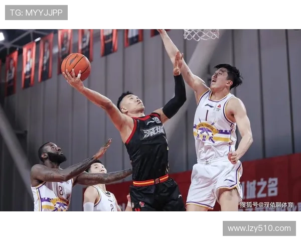 北控与广东激战正酣十二月赛季对决精彩回顾与分析 北控与广东激战正酣十二月赛季对决精彩回顾与分析