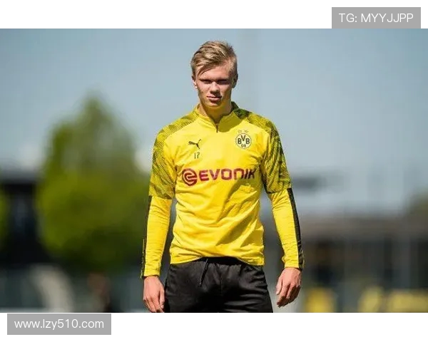 哈兰德的崛起：从天才少年到足球巨星的传奇之路